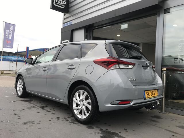 Toyota AURIS 1.8 Hybrid Dynamic Go
