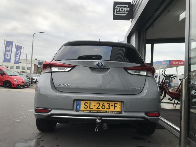 Toyota AURIS 1.8 Hybrid Dynamic Go
