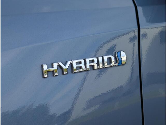 Toyota AURIS 1.8 Hybrid Dynamic Go | Afn. trekhaak | Cruise Control | Keyless | Climate Control | Camera | Navi | DAB