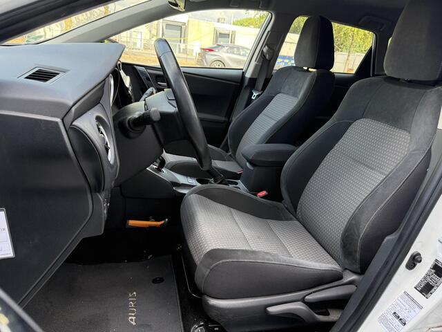 Toyota AURIS 1.8 Hybrid Energy Plus **NAVIGATIE/ KEYLESS/ CRUISE CONTROL/ BLUETOOTH/ GARANTIE**