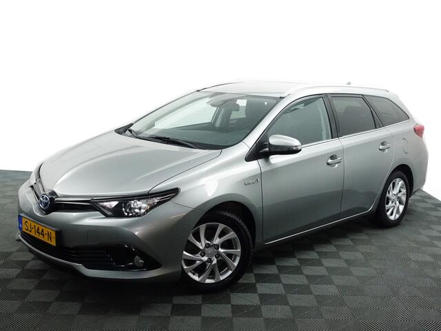 Toyota AURIS Touring Sports 1.8 Hybrid Dynamic Aut- Camera, Navigatie, Comfort Interieur, Lane Assist, Clima