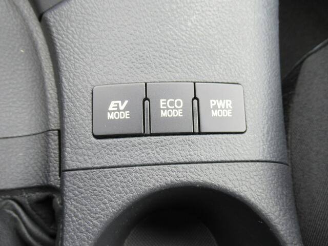 Toyota AURIS 1.8 Hybrid Dynamic Go PARELMOER LAK