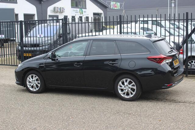 Toyota AURIS Touring Sports 1.8 Hybrid Dynamic