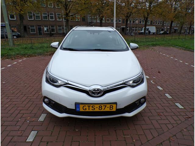 Toyota AURIS Touring Sports 1.2T Executive BENZINE AUTOMAAT