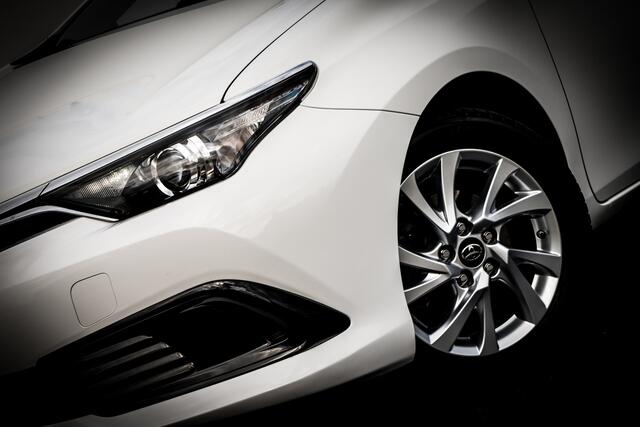 Toyota AURIS 1.3 Now RIJKLAAR INCL:GARANTIE | Achteruitrijcamera | CIma | 15 INCL LMV | Navigatie | Cruise control |