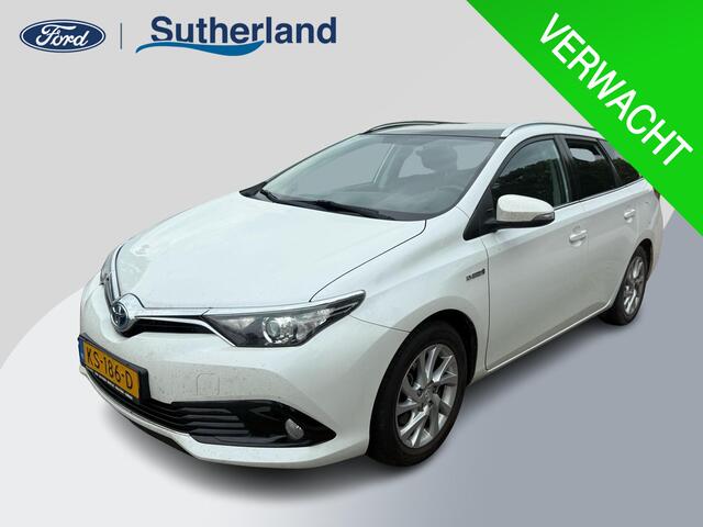 Toyota AURIS 1.8 Hybrid Trend 136pk Automaat | Trekhaak | Panorama dak | Navigatie | Achteruitrijcamera | Climate control