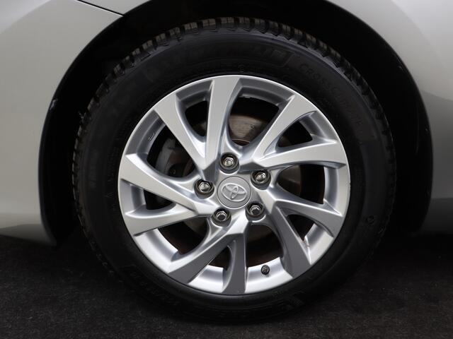 Toyota AURIS 1.8 Hybrid Aspiration Limited