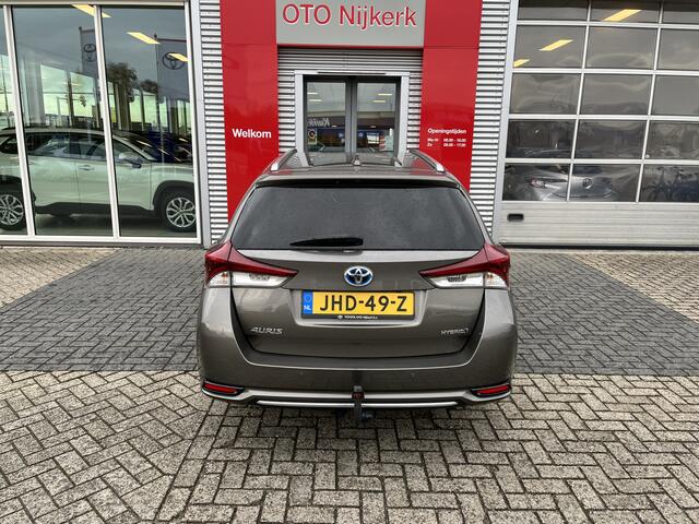 Toyota AURIS Touring Sports 1.8 Hybrid Executive *Met trekhaak!*