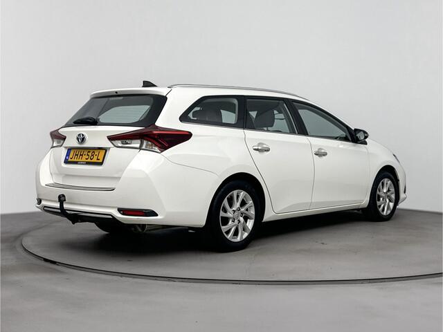 Toyota AURIS Touring Sports Dynamic | Bluetooth | elektrische ramen | Multi functioneel stuur |