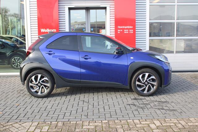 Toyota AYGO X 1.0 VVT-i S-CVT Envy Limited