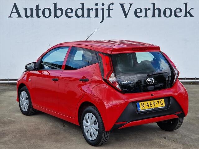 Toyota AYGO 1.0 VVT-i 5-Drs X-Fun Airco - NL Auto - Lage Kmstand!