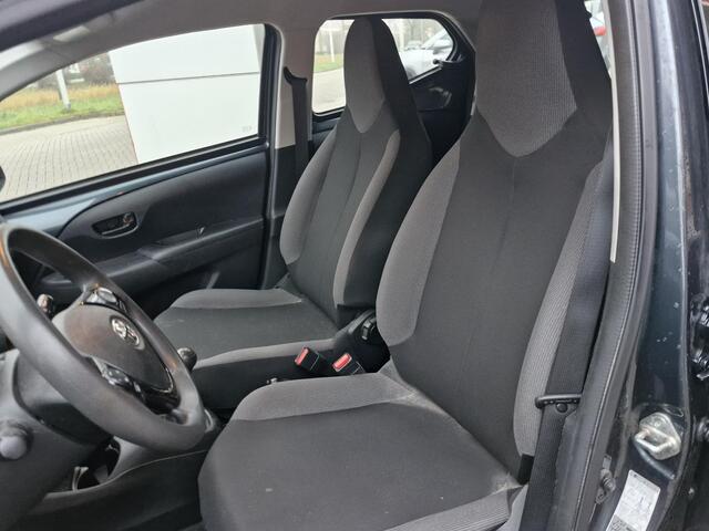 Toyota AYGO 1.0 VVT-i x-fun Nederlandse auto, dealeronderhouden, 1ste eigenaar
