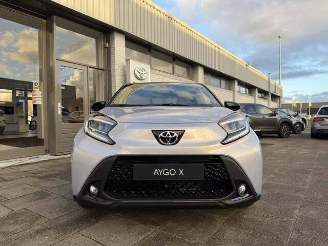 Toyota AYGO X 1.0 VVT-i MT JBL 72Pk | NIEUW | Snel leverbaar | JBL audio | Unieke kleur |