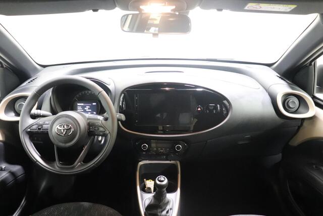 Toyota AYGO X 1.0 VVT-i MT Pulse, Apple CarPlay en Android Auto, Parkeercamera, Adaptive Cruise control & Climate control!