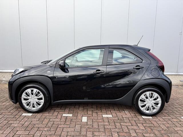 Toyota AYGO X 1.0 VVT-i MT Play,Apple Carplay Android Auto Adaptive Cruise Controle, Camera