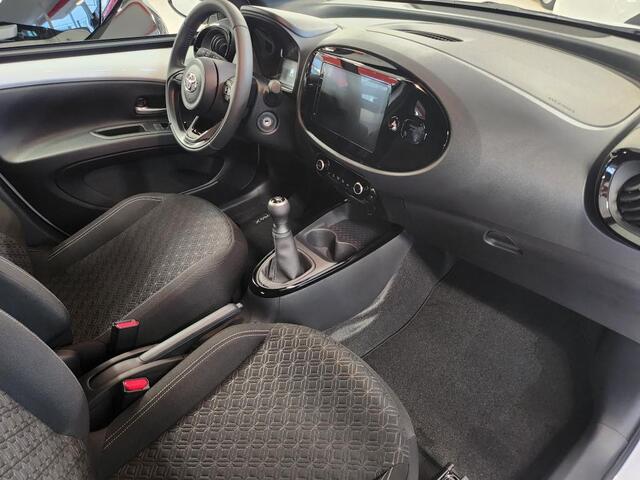 Toyota AYGO X 1.0 VVT-i MT Pulse