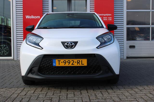 Toyota AYGO X 1.0 VVT-i MT Play