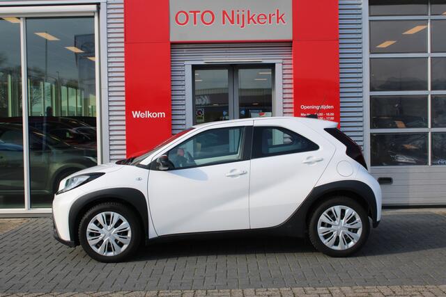 Toyota AYGO X 1.0 VVT-i MT Play