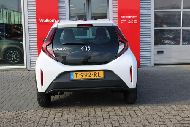 Toyota AYGO X 1.0 VVT-i MT Play