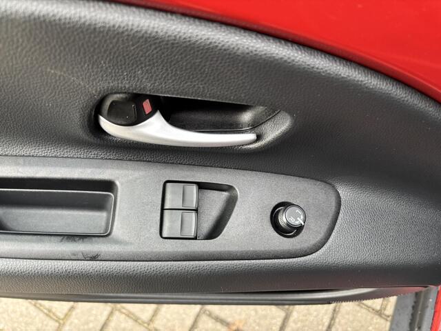 Toyota AYGO X 1.0 VVT-i MT Pulse APPLE CARPLAY/ ANDROID AUTO, STOELVERWARMING, ZEER LUXE!