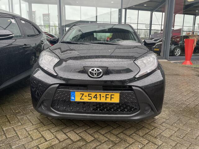Toyota AYGO X 1.0 VVT-i MT Play