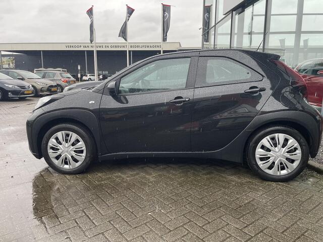 Toyota AYGO X 1.0 VVT-i MT Play