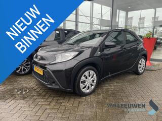 toyota-aygo-x-1.0-vvt-i-mt-play
