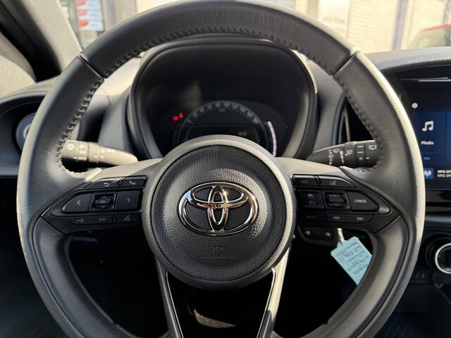 Toyota AYGO X 1.0 VVT-i MT Play 72pk | Apple Carplay/Android Auto | Adaptive Cruise Control |