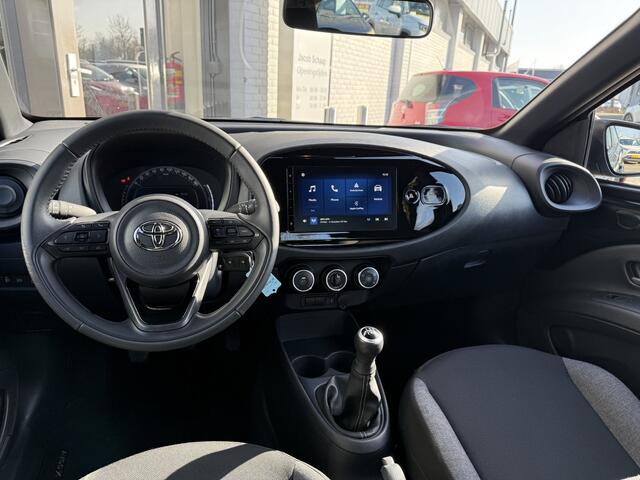 Toyota AYGO X 1.0 VVT-i MT Play 72pk | Apple Carplay/Android Auto | Adaptive Cruise Control |