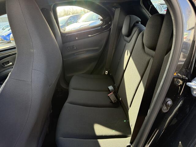 Toyota AYGO X 1.0 VVT-i MT Play 72pk | Apple Carplay/Android Auto | Adaptive Cruise Control |