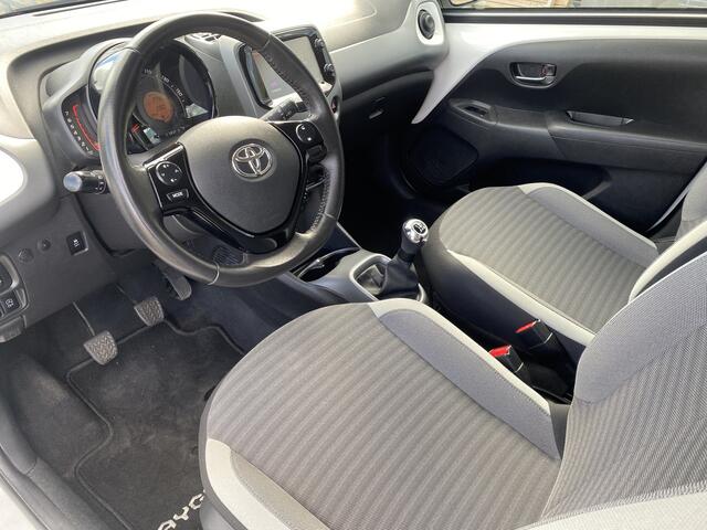 Toyota AYGO 1.0 VVT-i x-play 5-deurs Airco, Camera, elektr.ramen/spiegels, etc..