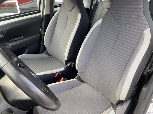 Toyota AYGO 1.0 VVT-i x-play 5-deurs Airco, Camera, elektr.ramen/spiegels, etc..