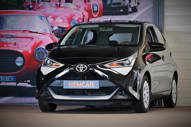 Toyota AYGO 1.0 VVT-i x-play limited