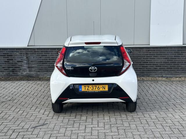 Toyota AYGO 1.0 VVT-i X-play | Airco | Achteruitrijcamera |