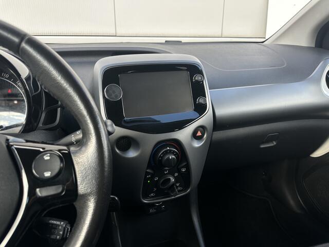 Toyota AYGO 1.0 VVT-i X-play | Airco | Achteruitrijcamera |