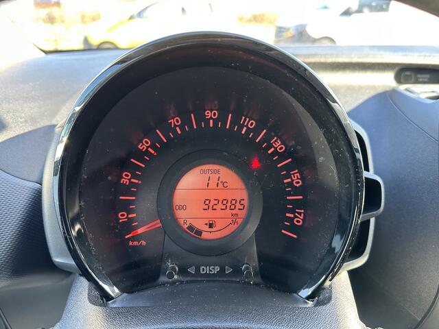 Toyota AYGO 1.0 VVT-i x-fun / Airco / dealeronderh / NAP / Bluetooth