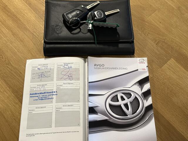 Toyota AYGO 1.0 VVT-i x-fun / Airco / dealeronderh / NAP / Bluetooth