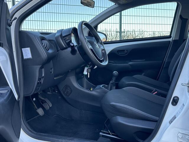 Toyota AYGO 1.0 VVT-i x-fun / Airco / dealeronderh / NAP / Bluetooth