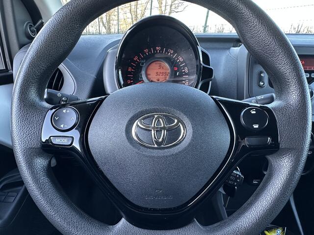 Toyota AYGO 1.0 VVT-i x-fun / Airco / dealeronderh / NAP / Bluetooth