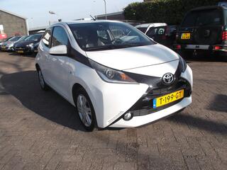 toyota-aygo-1.0-vvt-i-x-play-achter