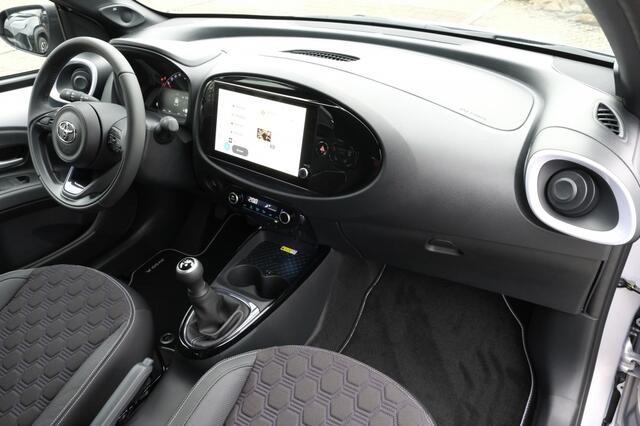 Toyota AYGO 1.0 VVT-i 72PK MT JBL | JBL Premium Sound systeem | Achteruitrij