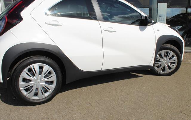 Toyota AYGO 1.0 VVT-i S-CVT Play | Automaat | Android Auto, Apple Carplay |