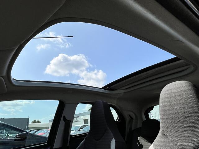 Toyota AYGO 1.0 VVT-i X-Play Carbio NL Auto Dealer onderhouden Carplay Camera