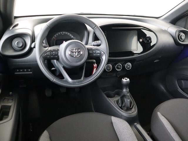 Toyota AYGO X 1.0 VVT-i MT Play