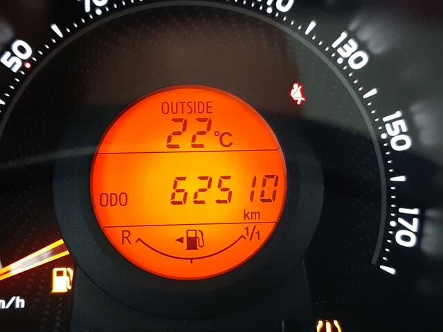 Toyota AYGO 1.0 VVT-i x-joy cabrio | Open dak | Camera | LM Velgen |