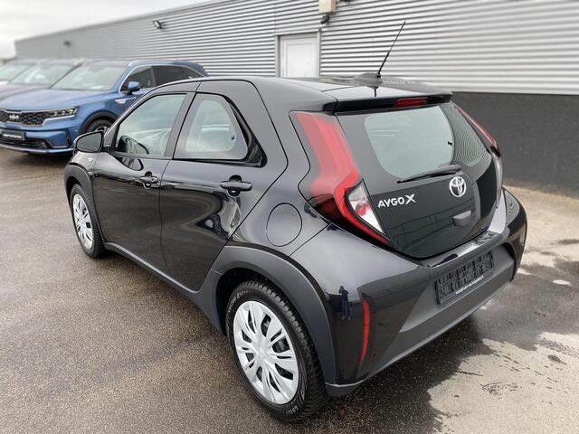 Toyota AYGO X 1.0 VVT-i MT Play | Achteruitrijcamera | Airco | Apple Carplay/Android Auto | Start/Stop systeem |