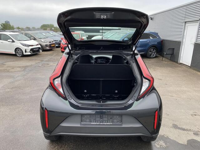 Toyota AYGO X 1.0 VVT-i MT Play | Achteruitrijcamera | Airco | Apple Carplay/Android Auto | Start/Stop systeem |