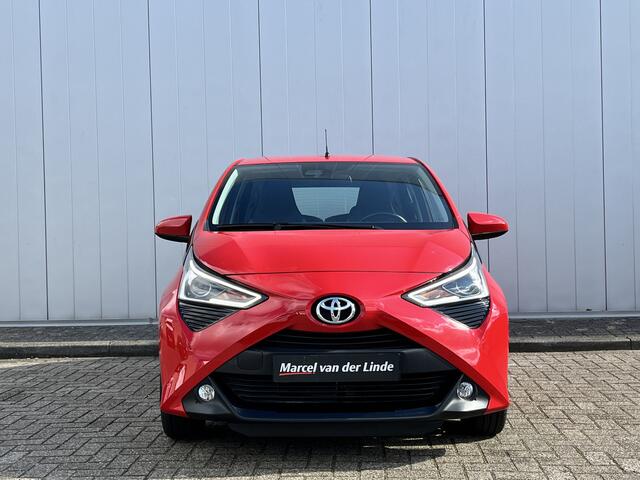 Toyota AYGO 1.0 VVT-i X-Joy Limited | Parkeersensoren | LM velgen | Apple/Android Auto |