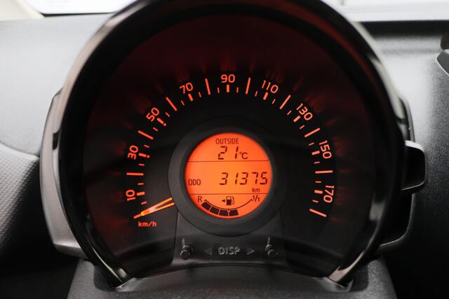 Toyota AYGO 1.0 VVT-i x-fun 5-Deurs, Airco, Cruise, Bluetooth, Elektrische Ramen, DAB, Xenon