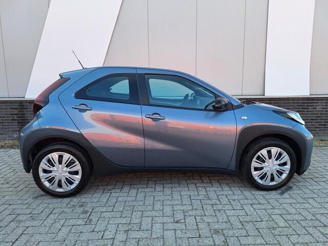 Toyota AYGO X 1.0 VVT-i MT Play | Ad Cruise | Airco | Apple/Android auto |